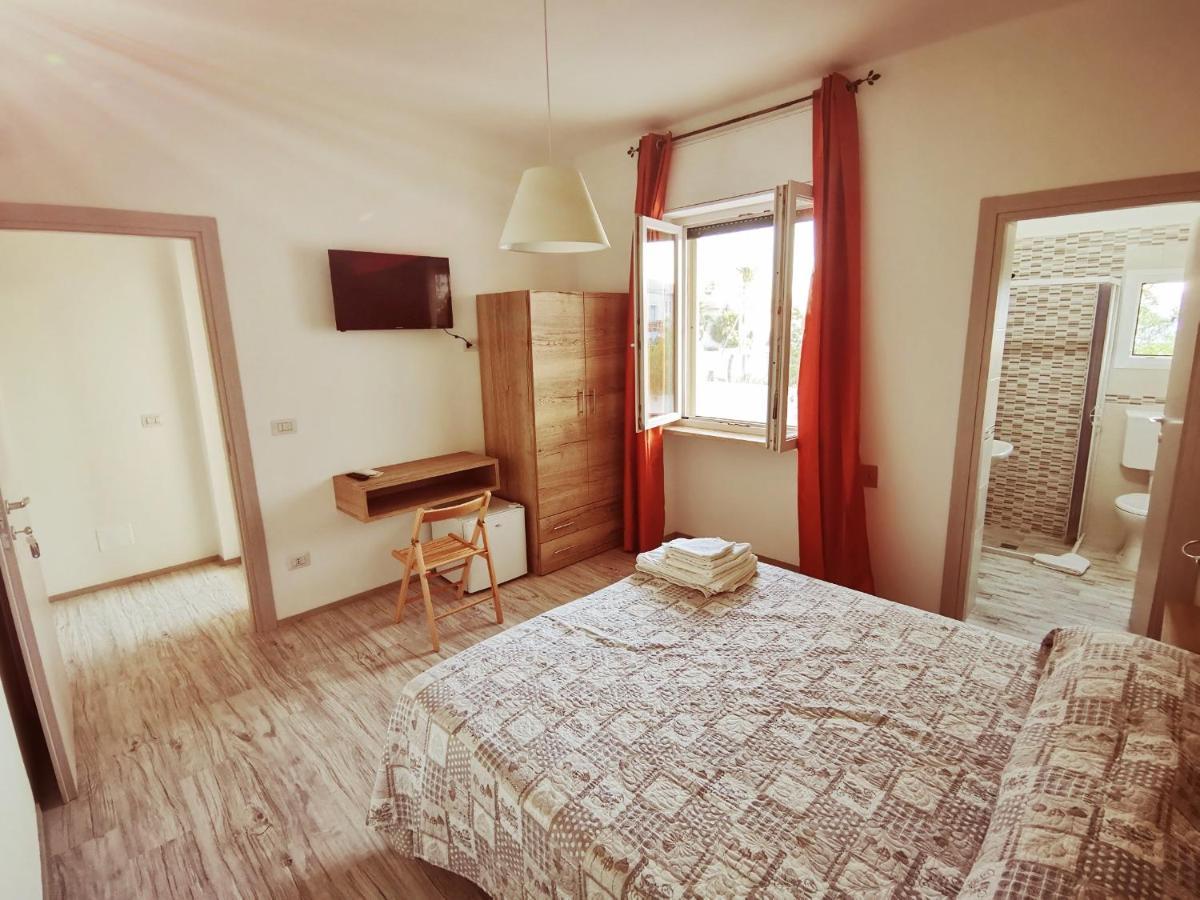 Via Alessandria Hotel Racale Eksteriør billede